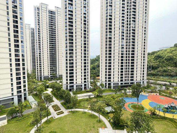 杭州临安临安城区花漫里(临安)首租年付立减1200装修干净清爽家具家电