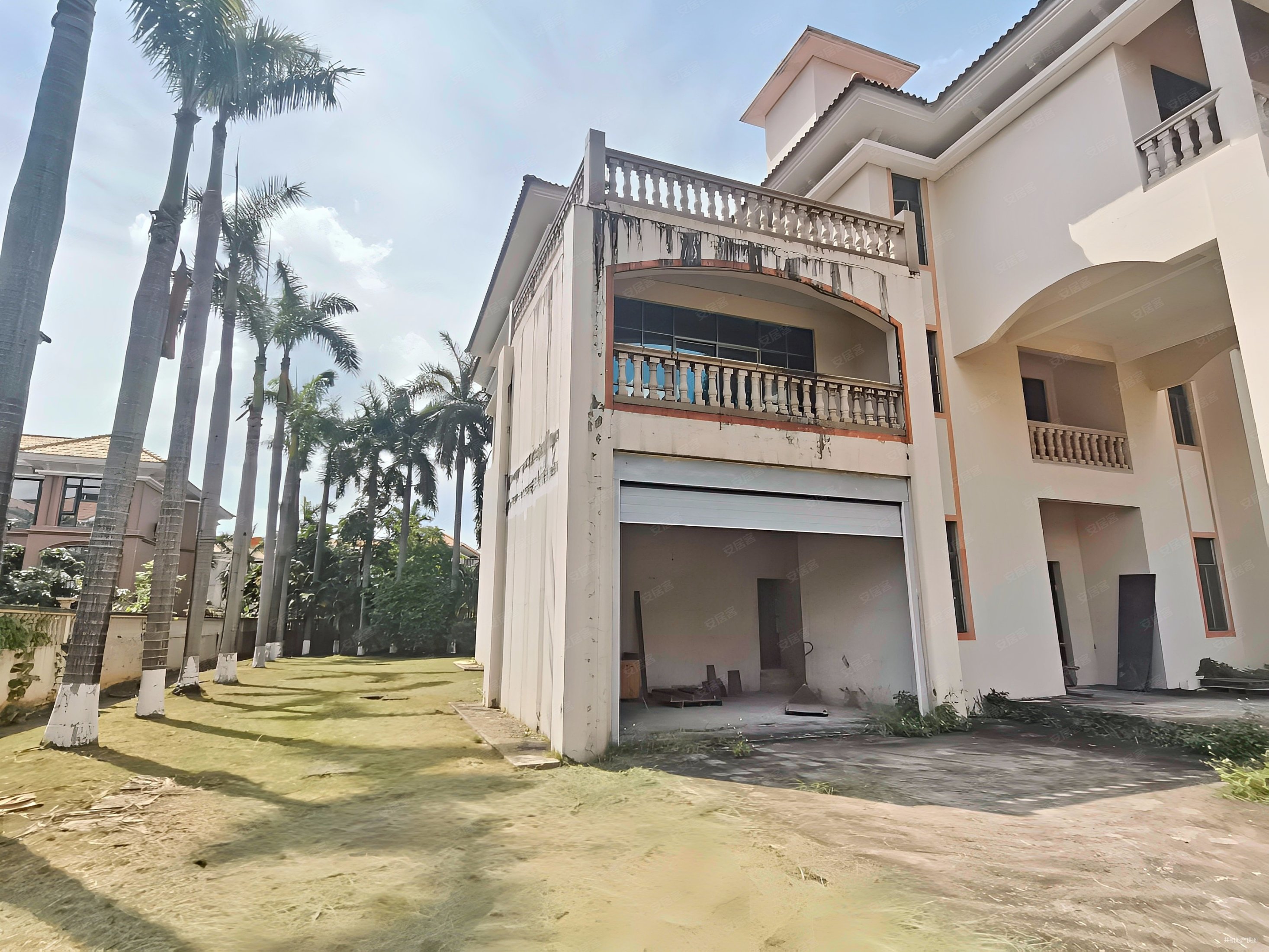 大独栋别墅东南向位置花园880方,雅图奥园二手房,2500万,8室3厅,5卫