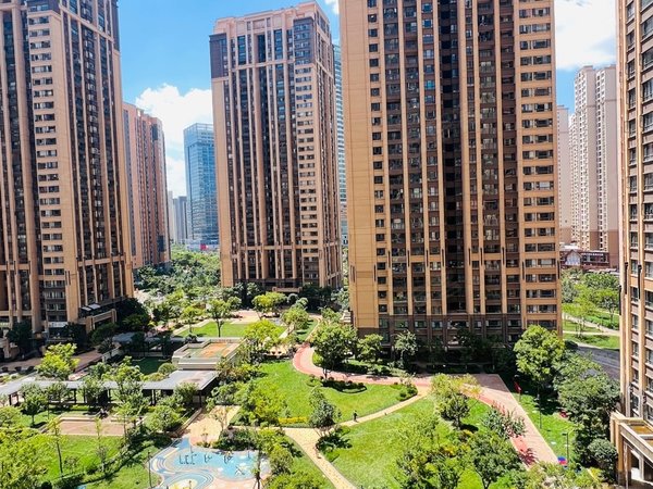 昆明官渡海伦国际海伦国际依云郡海伦国际依云郡 3室2厅1卫家具可配