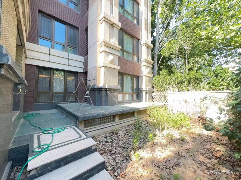 要啥自行车,1900就可以拿下301平下跃,单j才6万多呀,,鸿坤花语墅二手