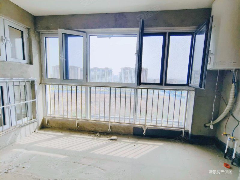 新上现房117平三居室距离园博园200米距离老城区非常近