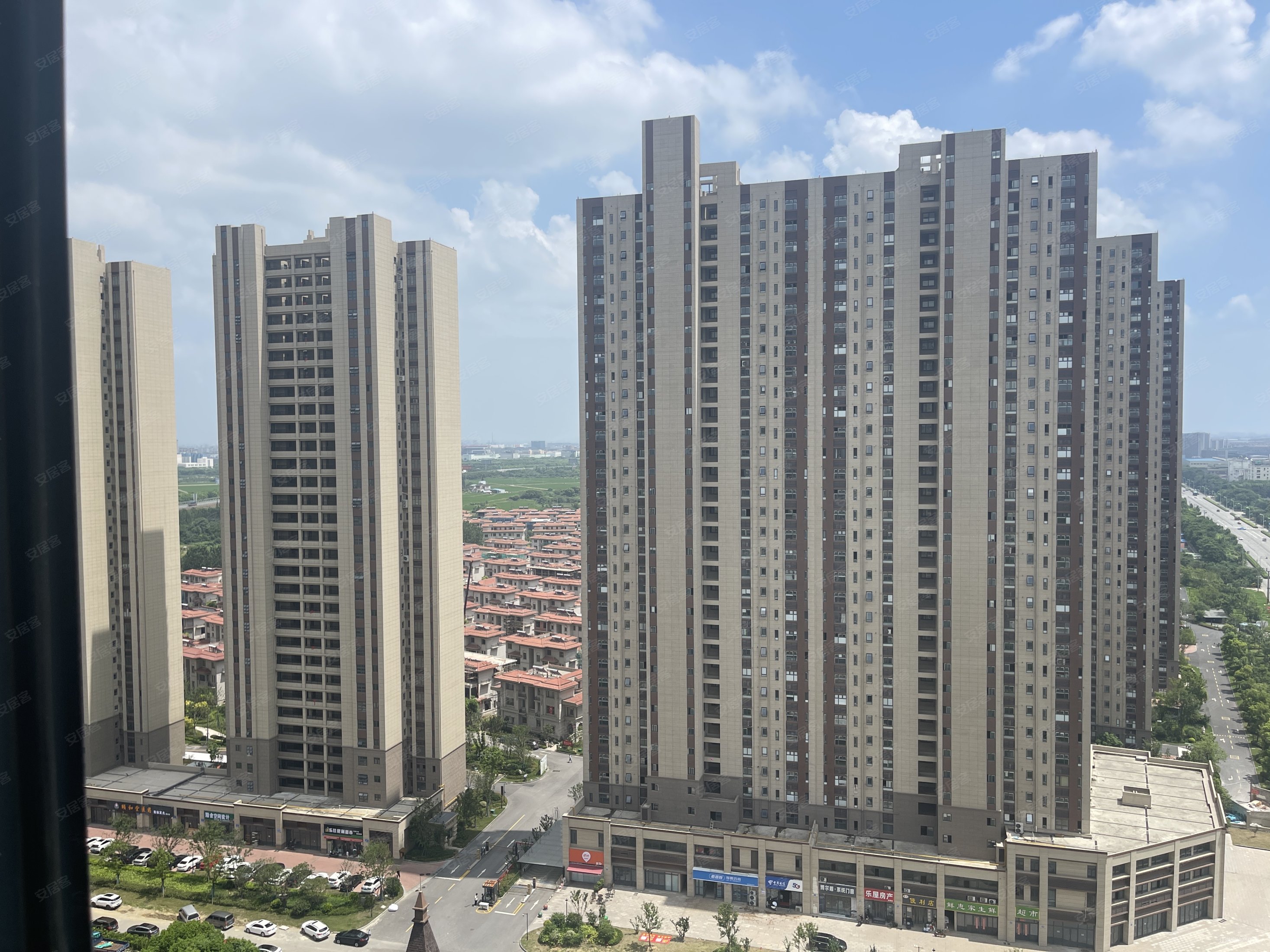 碧桂园城市花园3室2厅2卫134.4㎡南98万