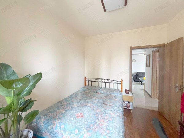 可短租可月付价格可议有钥匙随时看房家具家电齐全房主人好,铁西租房