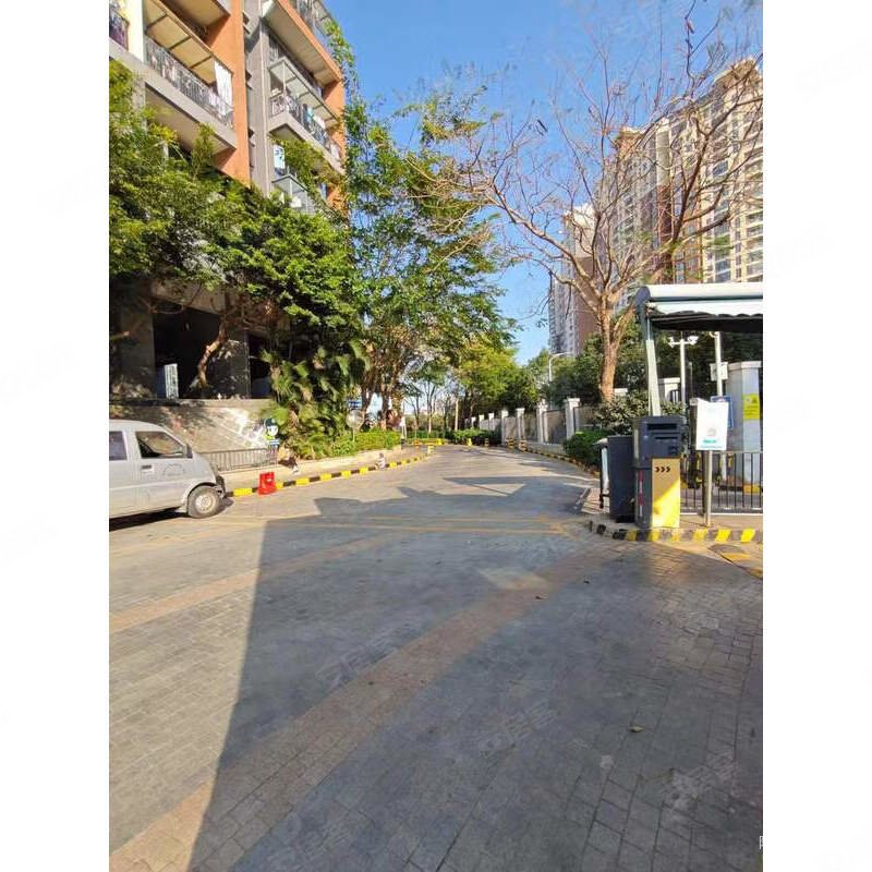 中海大山地   65折   73m   5月16号终止法拍房