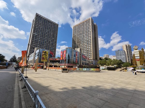 昆明五华莲花片区学府协信天地建设路 理工大学对面 协信天地 精装