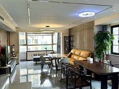 固安孔雀城孔雀大道凌兰园叠拼 精装自住四居室。全屋品牌家具。随时入住出租房源真实图片