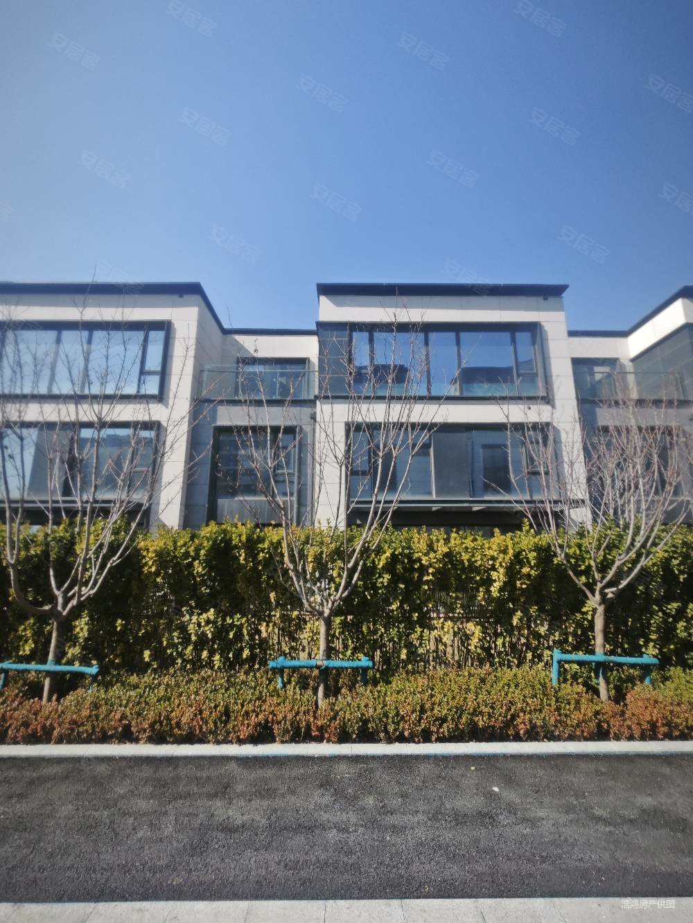 清盘急售 别墅可做五层 超大花园 地下室 总价280,保利红岛湾(北区