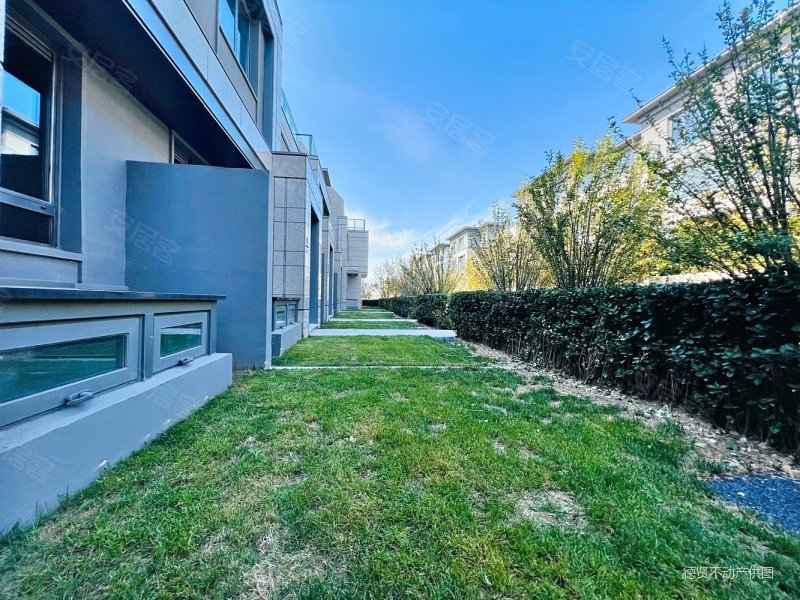 新上能看海别墅 600万起 华润品质 带大院 干挂石材 高端,灵山湾壹号