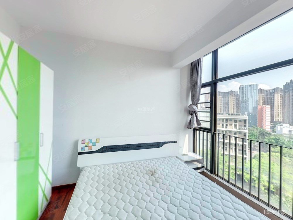 玉湖湾3室2厅2卫88.29㎡南520万