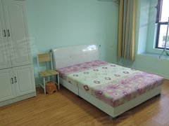 青岛城阳高新区无中介,高新区金茂悦东五区,主卧独卫,有空调,采光好出租房源真实图片