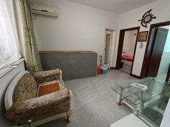 内江东兴月儿湾六中旁，一室一厅一卫租750出租房源真实图片