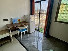 深圳宝安坪洲1号线坪洲地铁站200米阳台单间近大仟里民水民电可养宠物出租房源真实图片