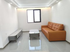 上海浦东惠南惠南东站，近大学城，良景佳苑两室两厅一卫出租房源真实图片