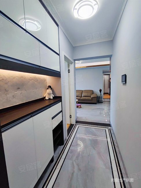 花曼丽舍精装大三房,南北通通透,装修豪华