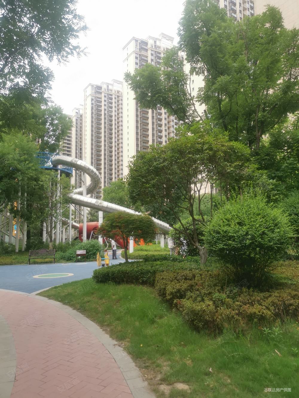 西安房产网>西安二手房>高新区二手房>高新管委会二手房>天琴湾>