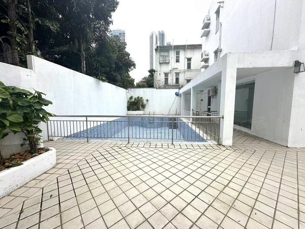 广州番禺祈福祈福新邨c区(别墅)祈福新村独栋大别墅 花园200方带泳池