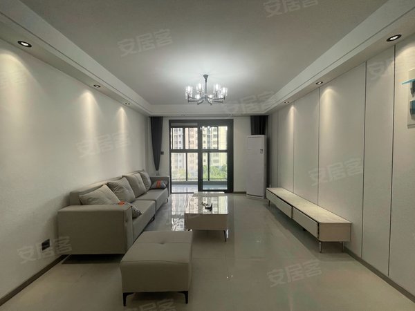 新区狮山地铁3号线黄浦花园精装4室2卫出租全新装修出租