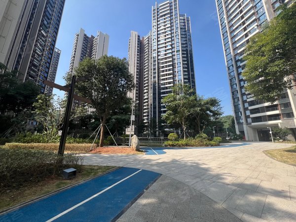 深圳宝安流塘尖岗山壹号花园兴东地铁站 尖岗山壹号花园精装大两房 民