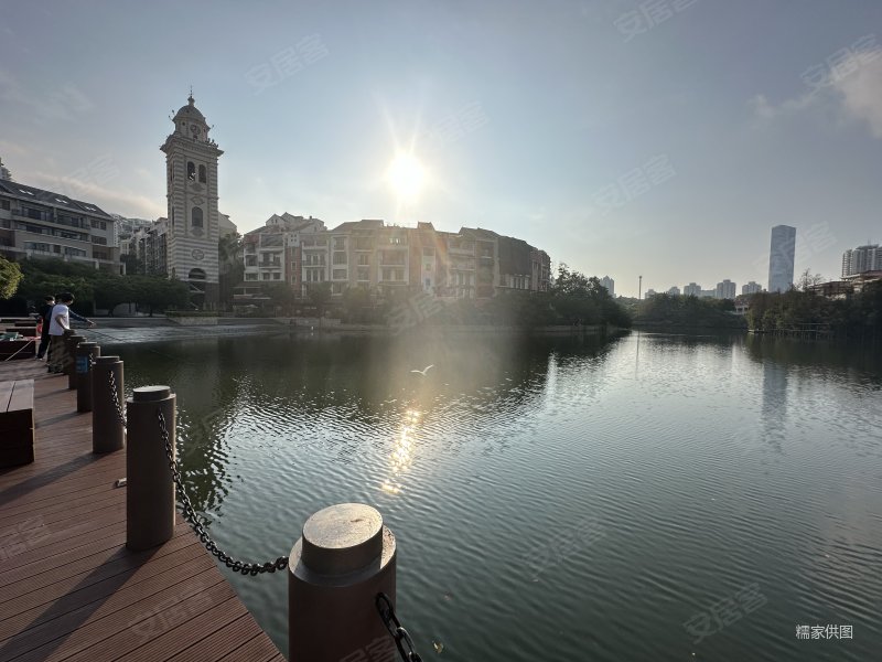 深圳房产网>深圳二手房>南山二手房>华侨城二手房>波托菲诺纯水岸(四