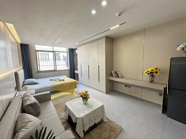 金华东阳东阳江北平川路128-132号楼银泰商圈 河山菜场 服装园区永利酒店 豪华装修 拎包入住即可出租房源真实图片