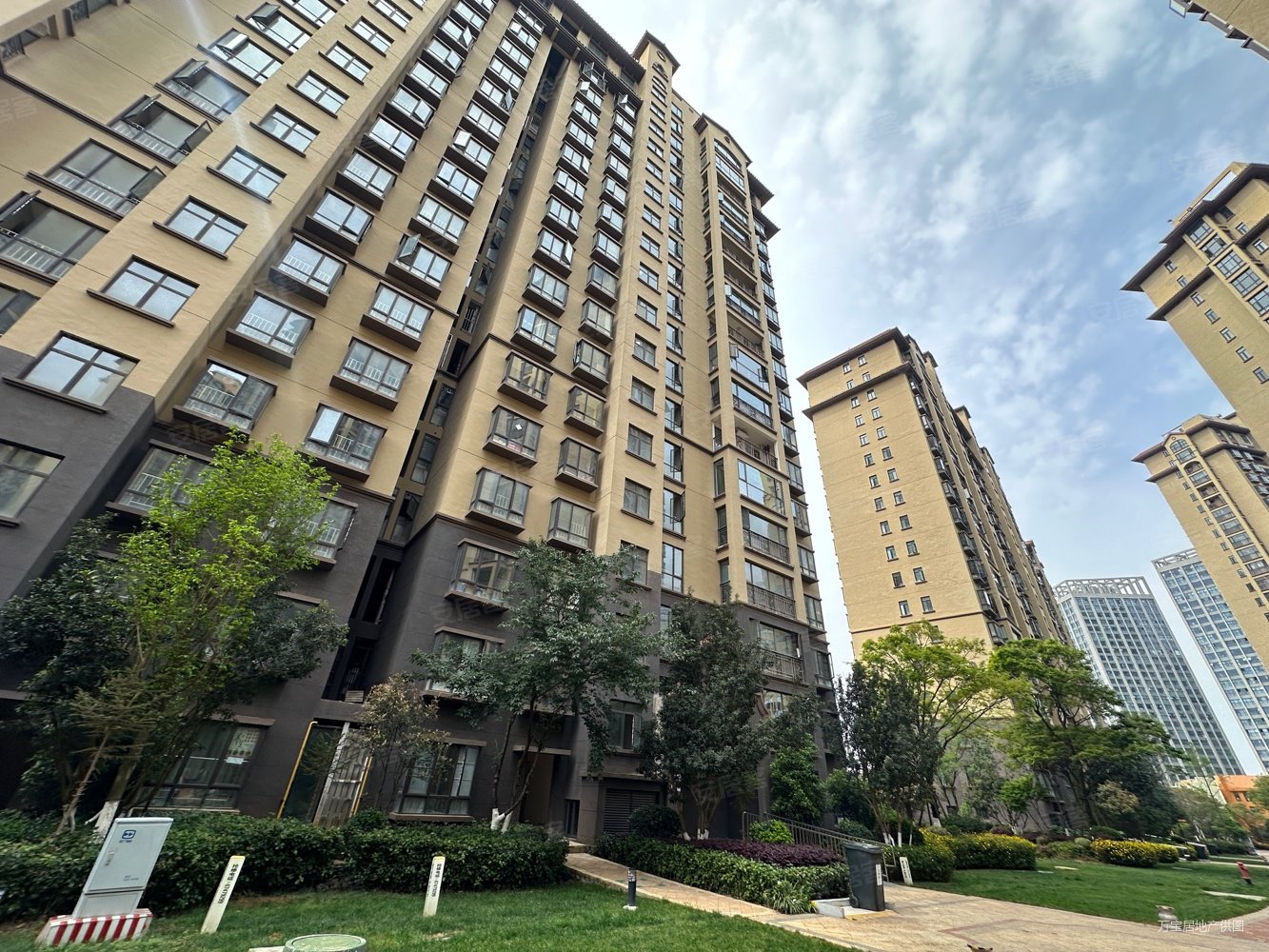 斗南地铁口单价7000起端头板式小高层房东急售