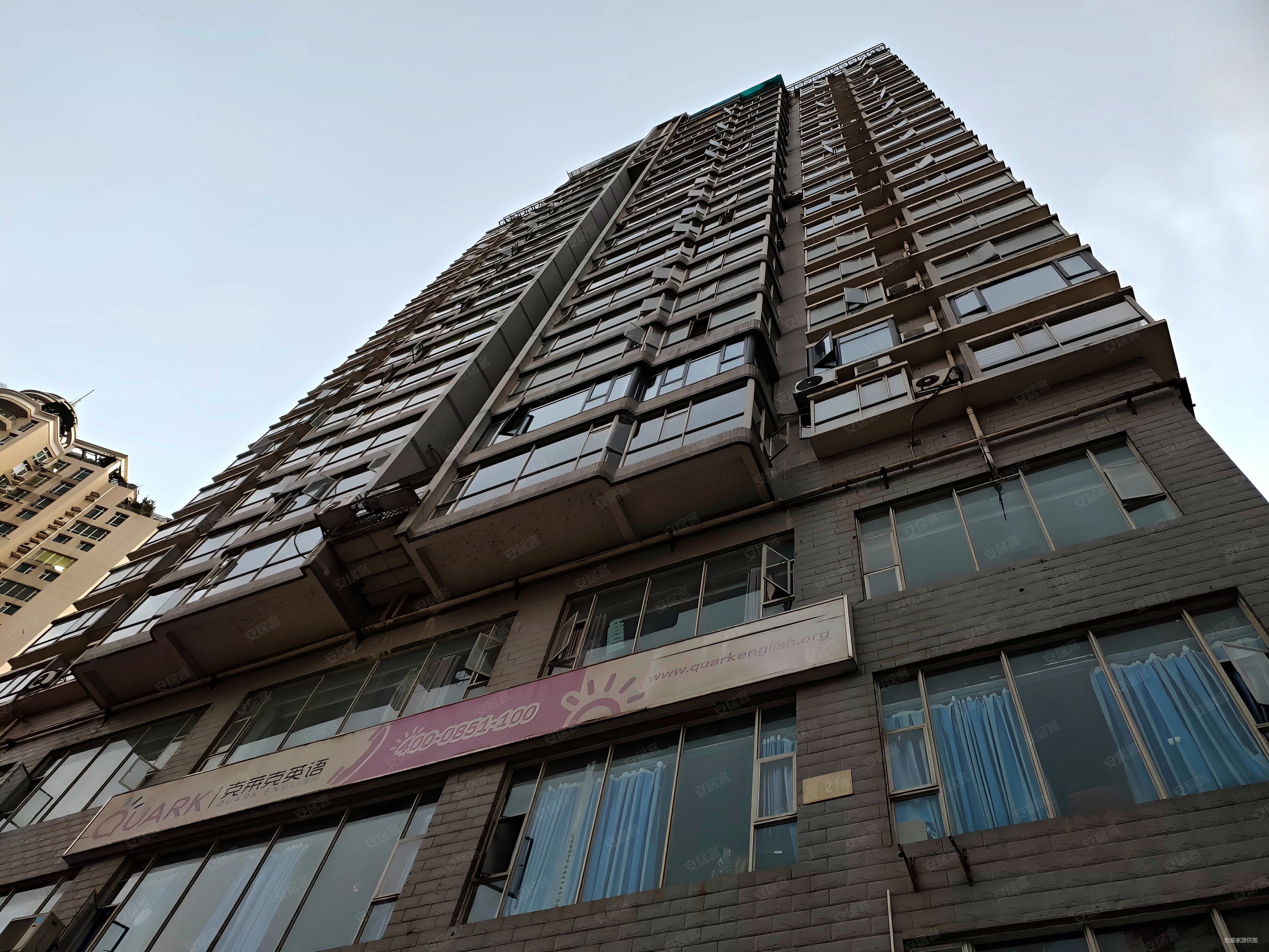 看南明河地铁口大十字中山西路怡景华庭精装三室可贷