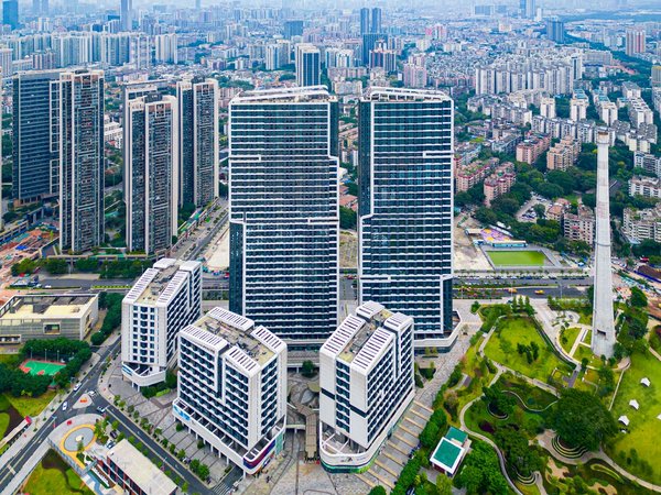 广州海珠江燕路星汇海珠湾(商住楼)广纸路 星汇海珠湾 精装 一线江景