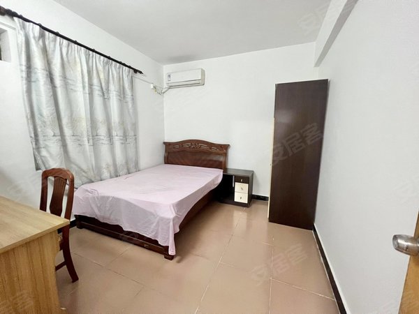 广州白云广州大道北云和花园同和地铁口 电梯四房 民水民电 有意看房