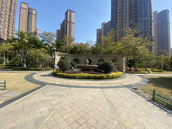 泉州丰泽东海湾东海湾御花园御花园 5房3卫 两间主卧 家具家电齐全