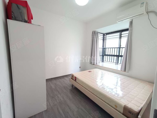 南宁江南星光大道振宁星光广场2号线地铁旁 振宁星光广场95平 精装2室