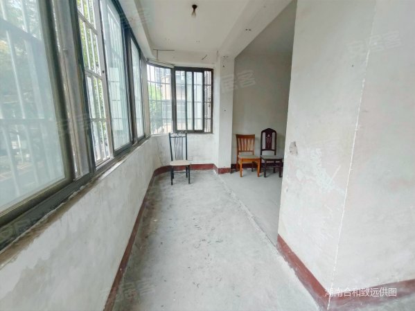 火星 旁,117平低楼层三房,有门院,停车方便,天泰花园二手房,68万,3室2