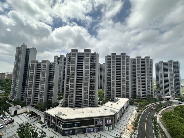 昆山玉山城南万科江湾澜庭万科全新小区精装三室,品牌家居,首1次出租