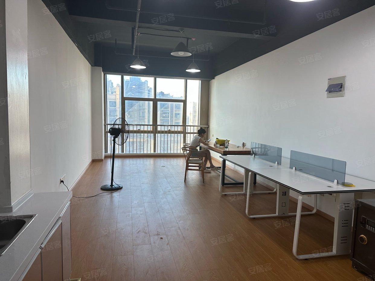 利港银河广场 1室1厅1卫