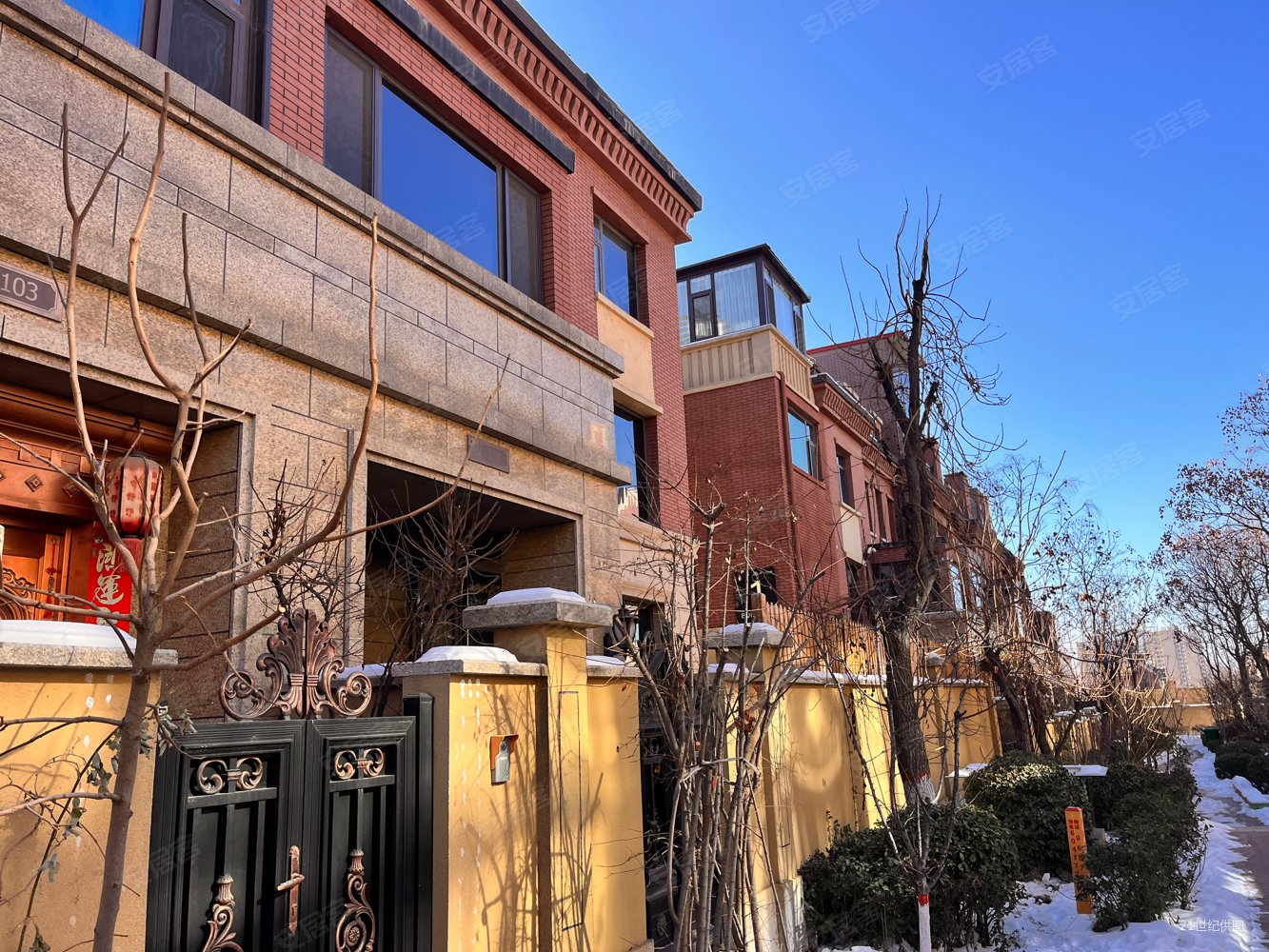 新上别墅长风东绿地半山国际309平联排别墅好位置大花园本满二