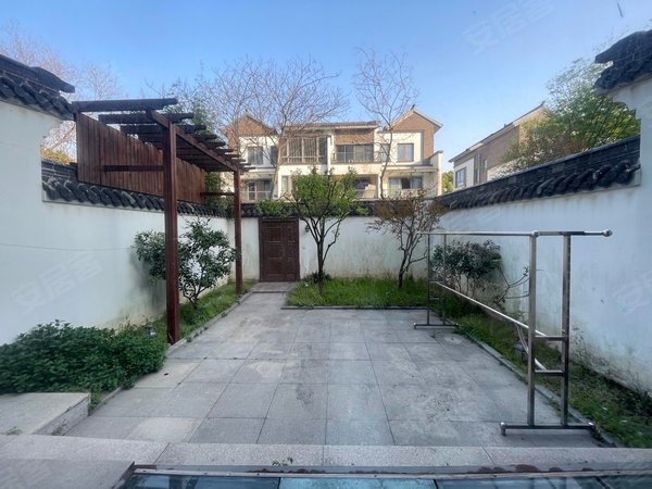 苏州吴中越溪水岸清华联排别墅,适合办公会所打牌,接待,直播工作室