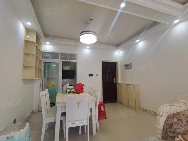 巴中经开区兴文乐湾首府市民之家旁 精装三室两厅两卫出租 家具家电齐全 拎包入住出租房源真实图片