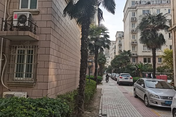 不足,西部名都花园怎么样,西部名都花园周边房产中介经纪人评价-上海