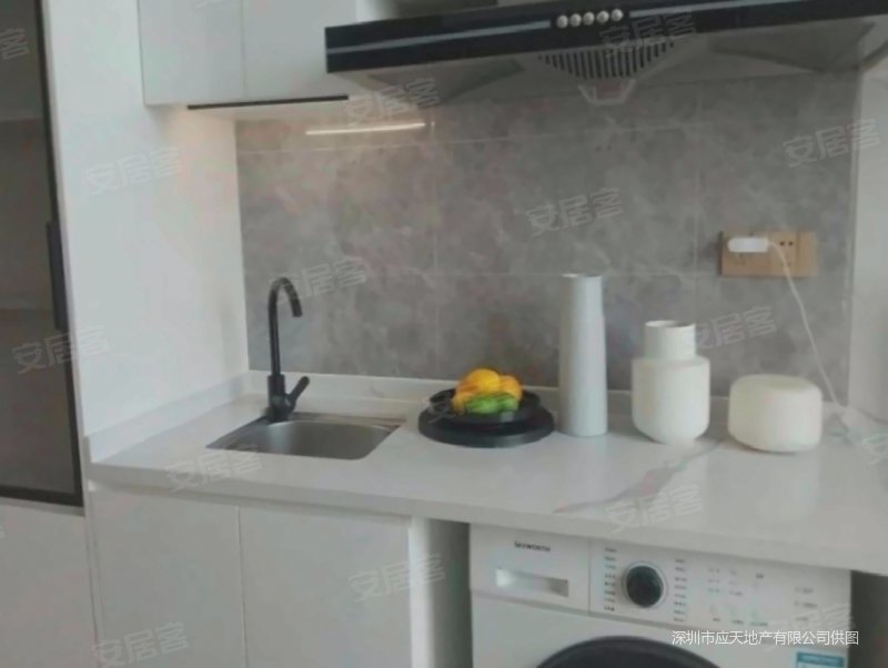 保利达小行星新出两居室 有证    正南向 采光充足 无记录