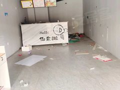 吾悦金鹿路街二楼门市 南头中间，租金1500元，随时看房