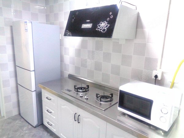 付一,可短租,南五里堡地铁,河南文化大厦对面,汇美茂出租房源真实图片