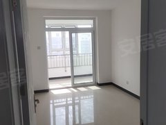 金江家园5楼 两室 新房空房 年租5000不包暖
