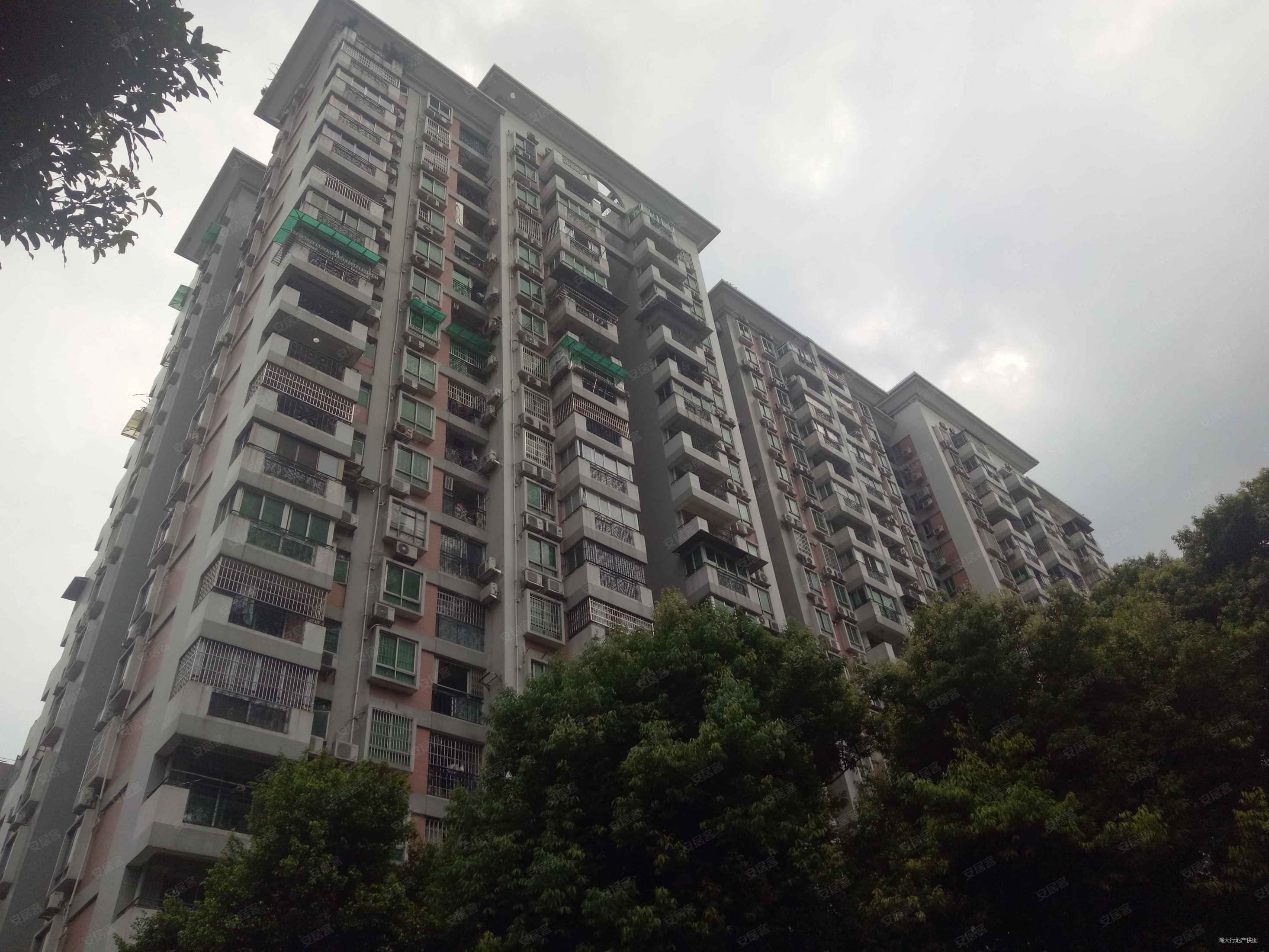 客村地铁口鸿运花园低层单边位2房双阳台可改3房闹中取静