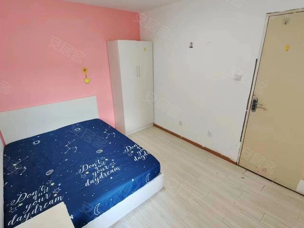 北京海淀西山门头馨村(南区)门头馨村南区 格楼带空调 可住两人 随时