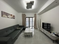 惠州大亚湾西区带露台 大四房 格局好 房子保养很好 拎包入住出租房源真实图片