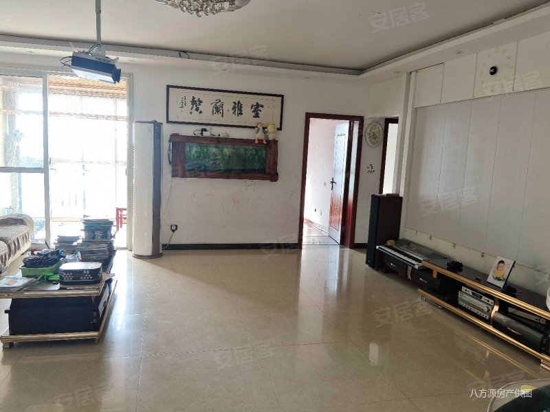 耀邦公馆三室落地阳台精装价格