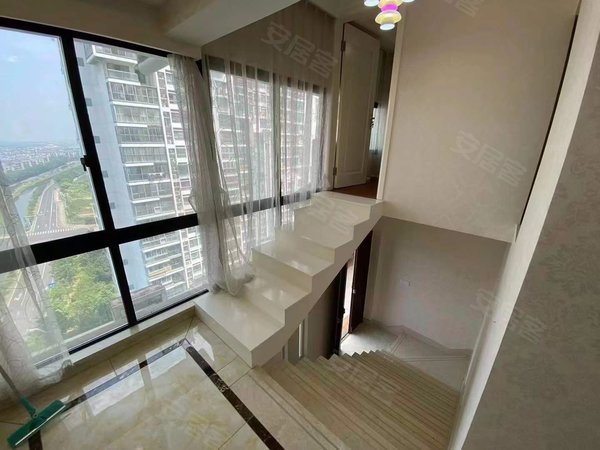 无锡宜兴宜城宜兴中堂中堂院墅,15楼,3室2厅1卫,高档装修,3400月出租