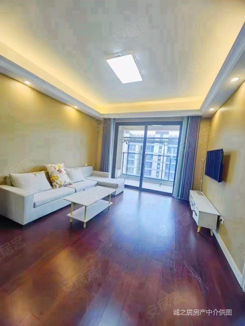 融创御园 三室 十楼 86平 售价60万 有钥匙 随时看房