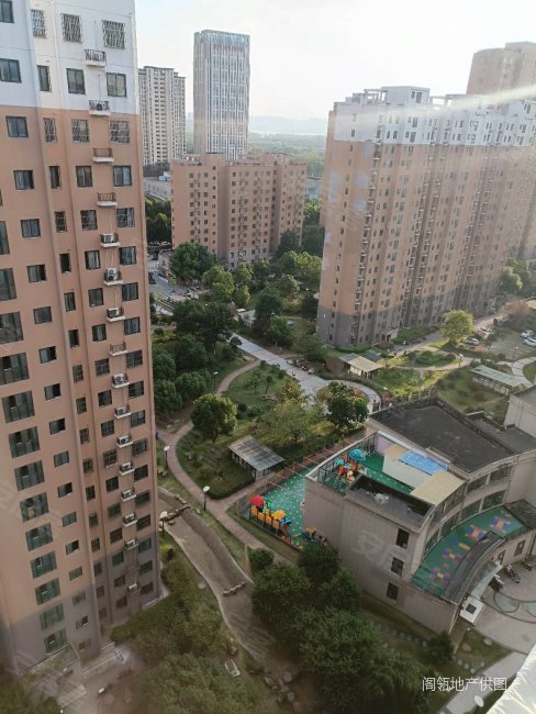 碧水兰庭,业主婚房两室,双阳台,中央空调,随时联系,急售可谈