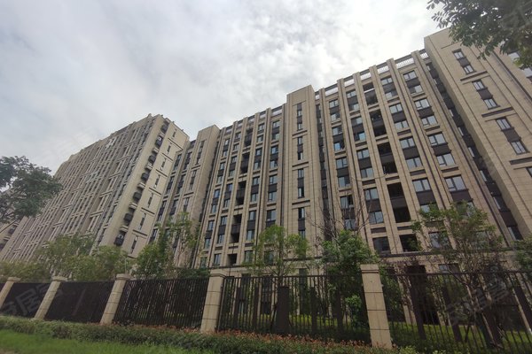 保利合景珑湾一期(23-34号)周边房产中介经纪人评价-徐州安居