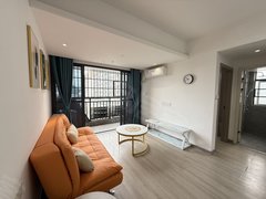 桂林七星玉满大酒楼急租房 接看万达 棠棣之华 时尚精装二房一厅家电具齐民用水电出租房源真实图片